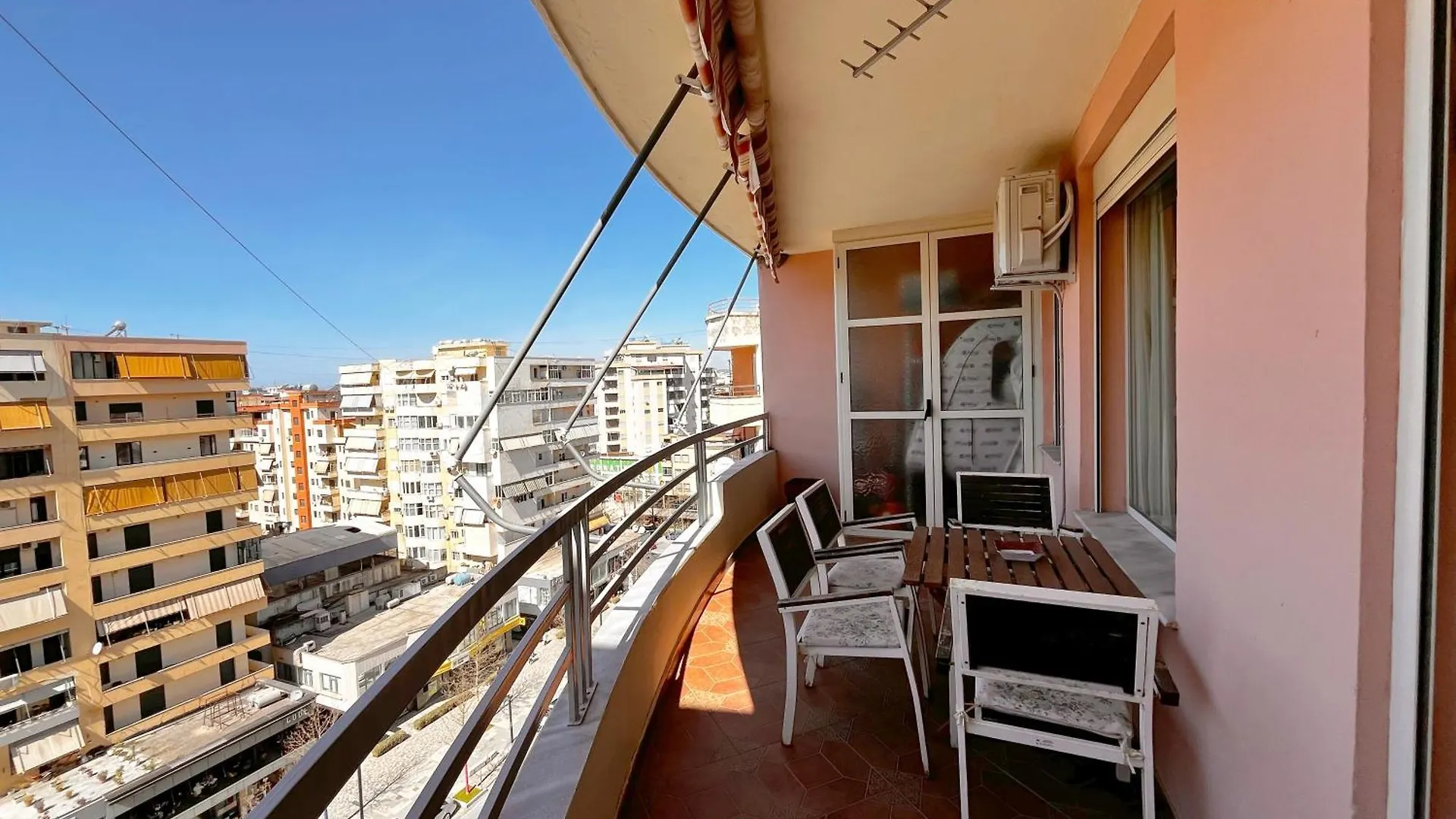Penthouse Apartment Vlore 0*,